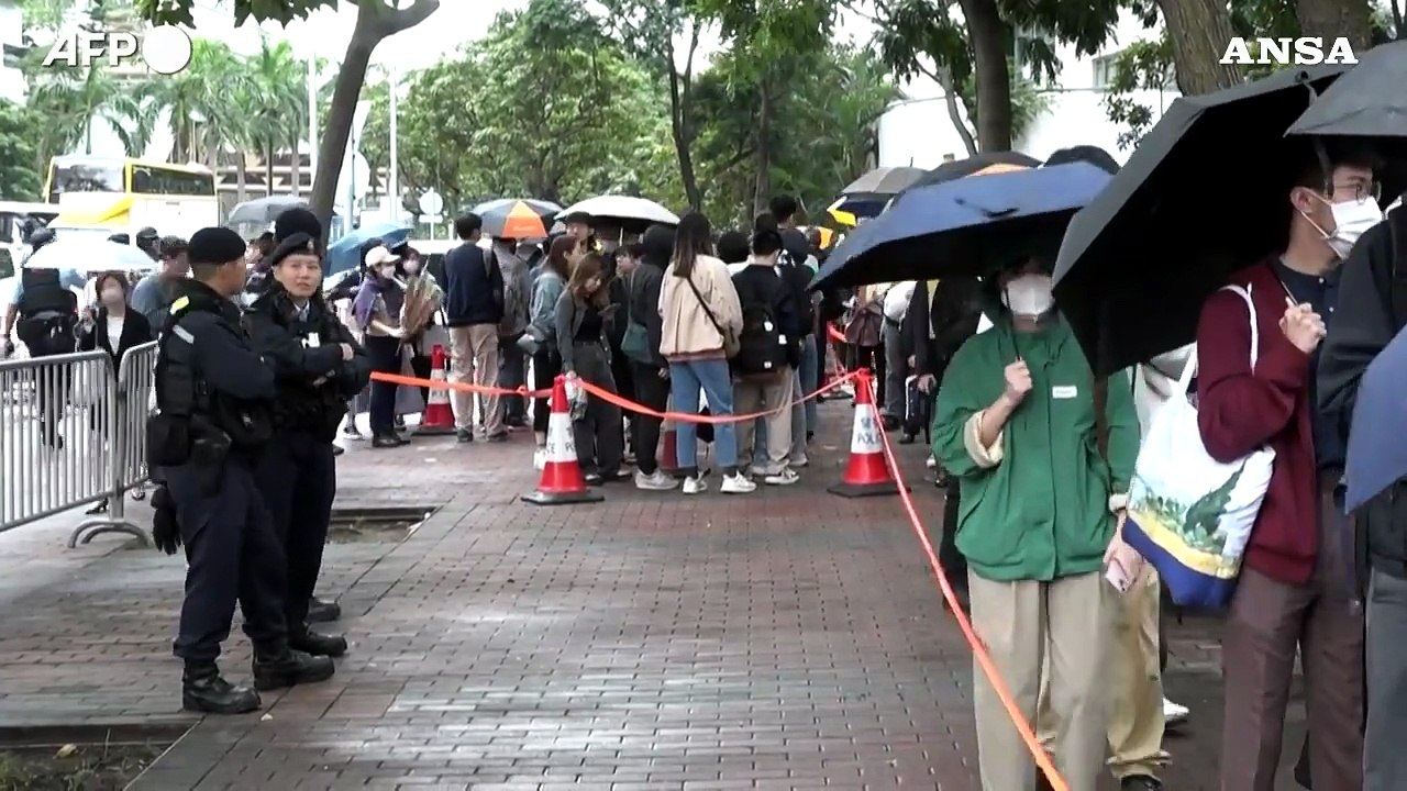 Hong Kong, fino a 10 anni a 45 attivisti pro-democrazia