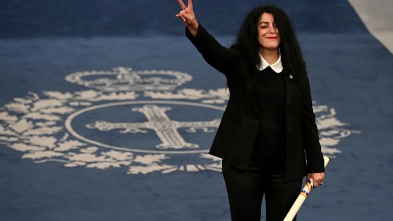 Muere Marjane Satrapi creadora de "Persépolis", la aclamada novela gráfica sobre su infancia en Irán