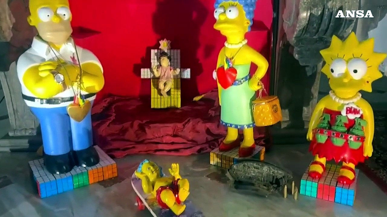 Mercogliano, presepe con i Simpson e Hitler: la provocazione di don Vitaliano Della Sala