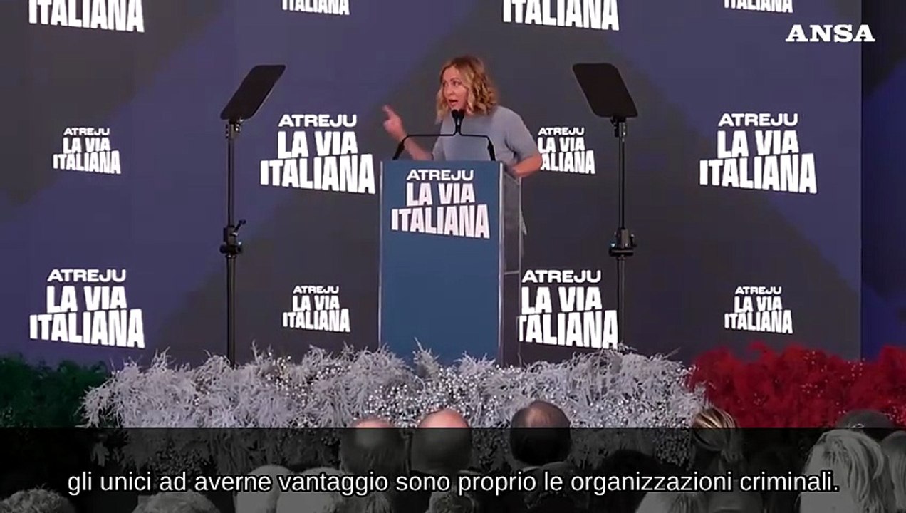 Migranti, Meloni ad Atreju: "I centri in Albania funzioneranno"