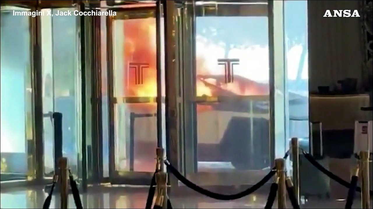 Esplode una Tesla davanti al Trump Hotel di Las Vegas, un morto