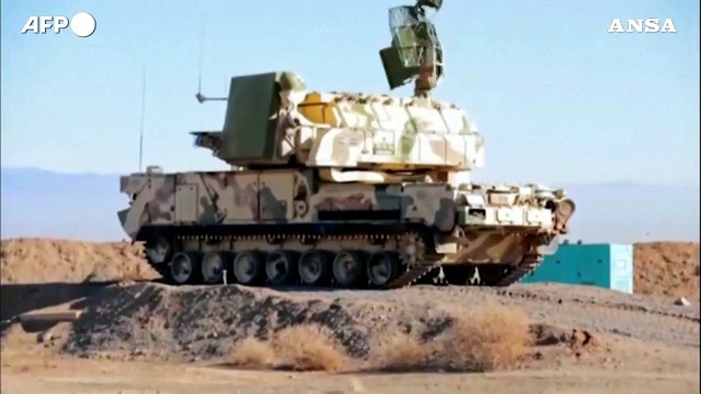 Iran, iniziate esercitazioni militari vicino al sito nucleare di Natanz