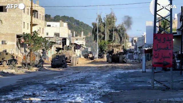 Cisgiordania, mezzi militari israeliani in movimento a Nur Shams e Tulkarem