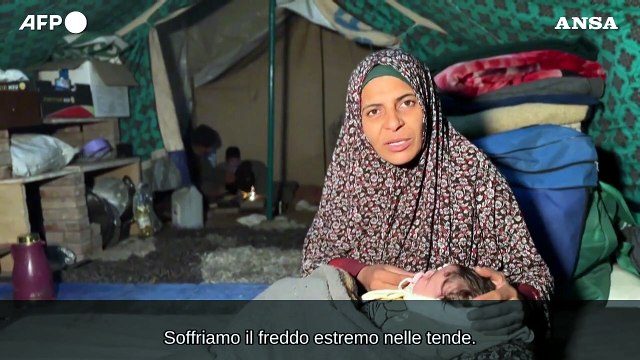 Nelle tende a Gaza City, dove anche il freddo fa paura