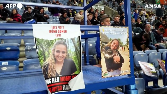 Israele, partita di calcio tra familiari degli ostaggi ed ex nazionali