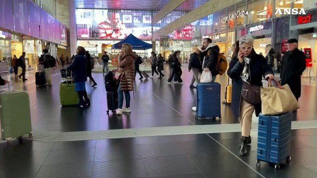 Caos treni per un guasto a Milano, disagi a Roma Termini