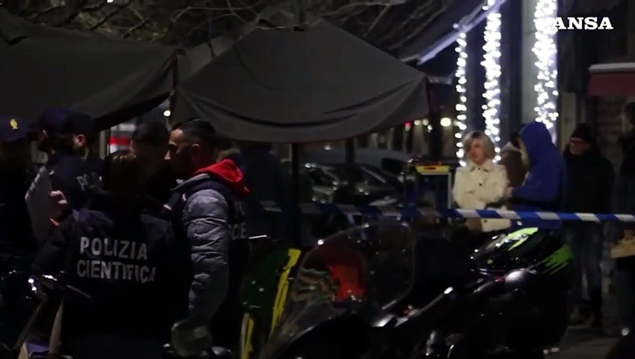 Sparatoria in piazzale Gambara a Milano, un morto e un ferito gravissimo
