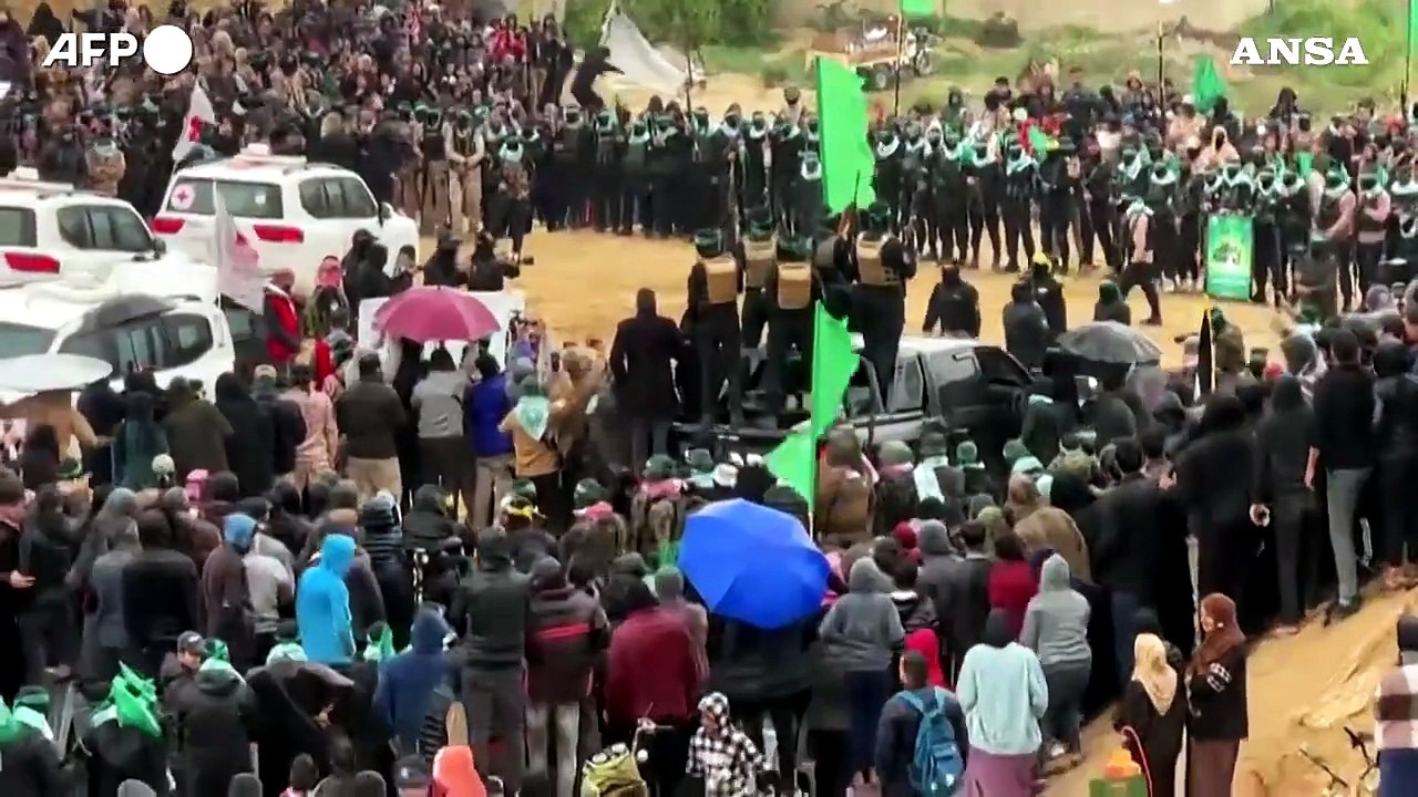 Hamas consegna alla Croce Rossa le salme di quattro ostaggi