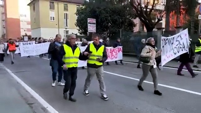 Giu Le Mani Da Parma