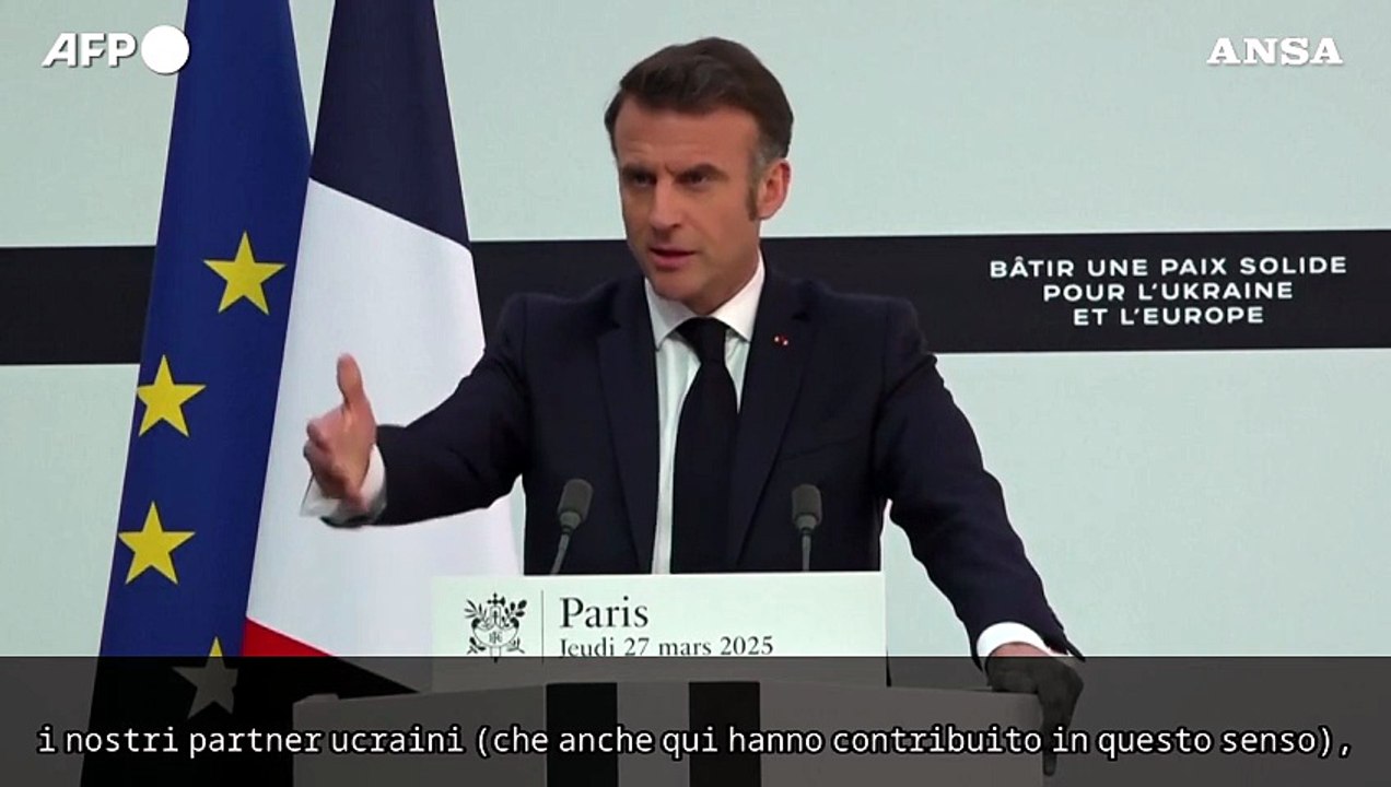 Ucraina, Macron: "Team franco-britannico per formare l'Esercito di Kiev"