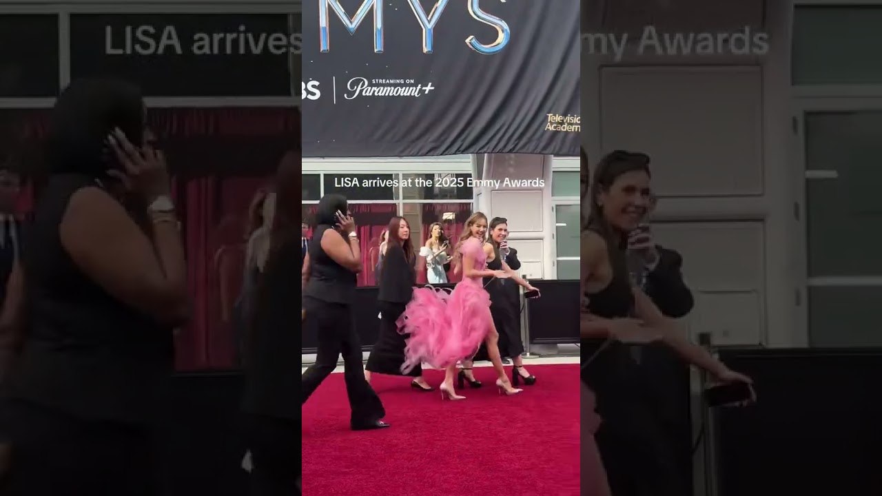 LISA LISA LISA at the #emmys2025 #lisaedit