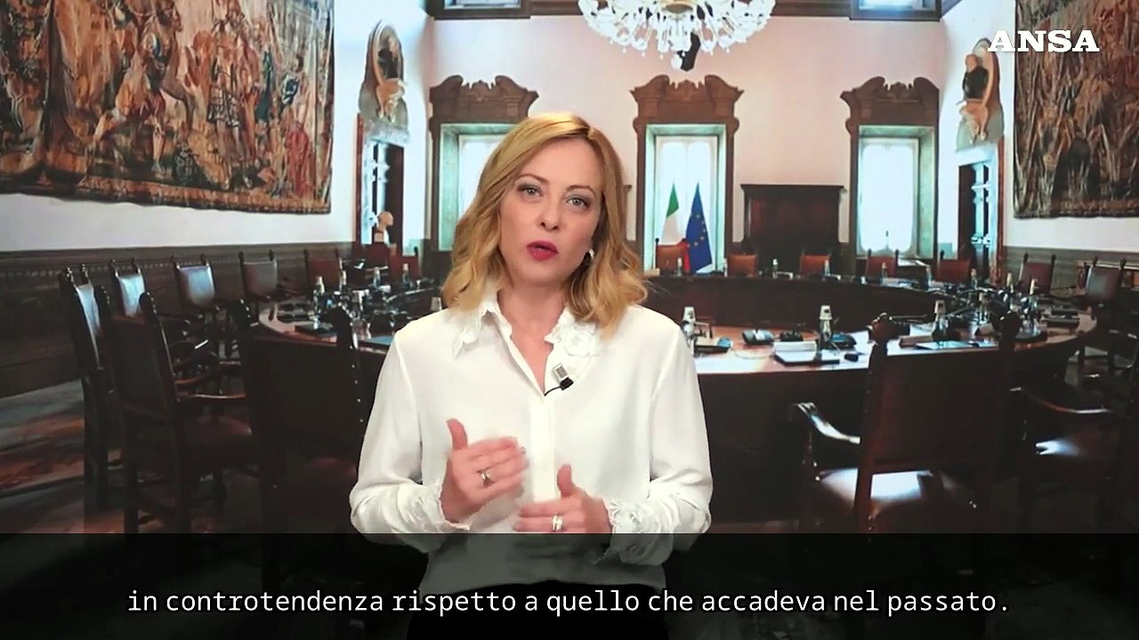 Meloni: "I salari reali crescono"