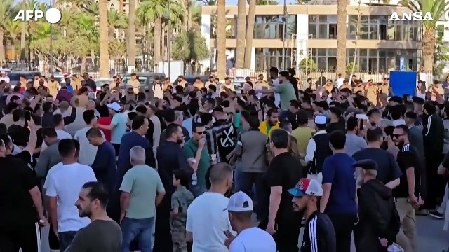 Libia, ancora proteste a Tripoli contro il governo Dbeibah