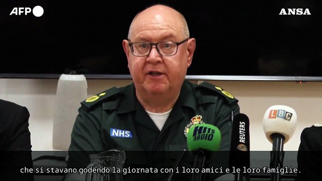 Auto su pedoni a Liverpool, 27 feriti in ospedale