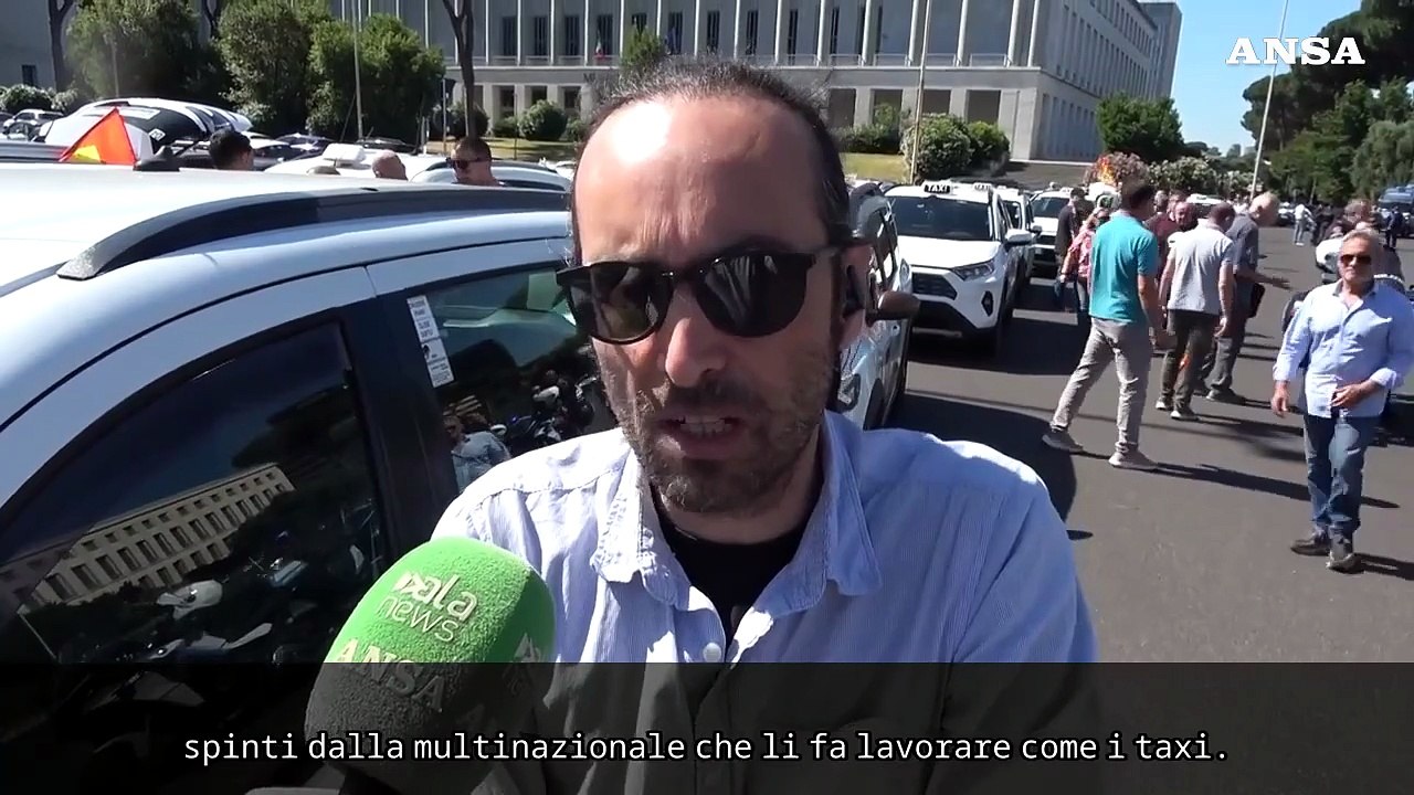 Sciopero Taxi, corteo Usb a Roma contro abusivismo e algoritmi