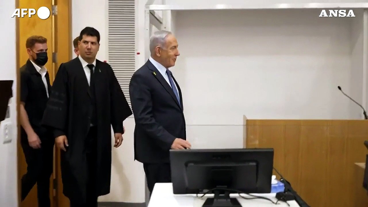 Tel Aviv, Netanyahu in tribunale per la nuova udienza del suo processo
