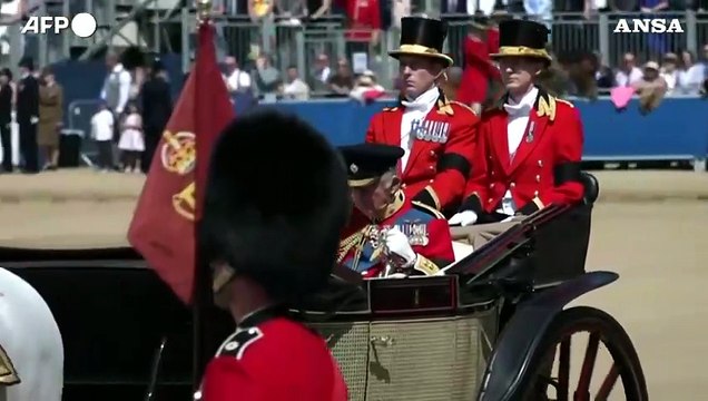Londra, i reali alla parata Trooping the Colour : c'e' anche Kate