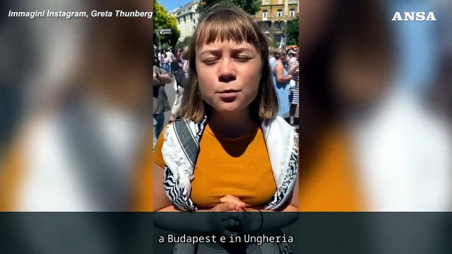 Greta Thunberg al Pride a Budapest, 'l'amore non si proibisce'