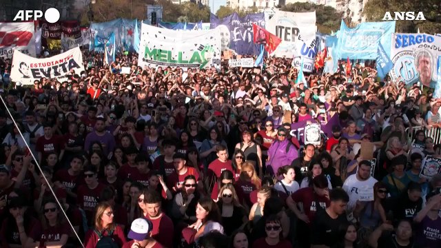 Argentina, respinti i tagli di Milei su universita' e sanita': festa in piazza