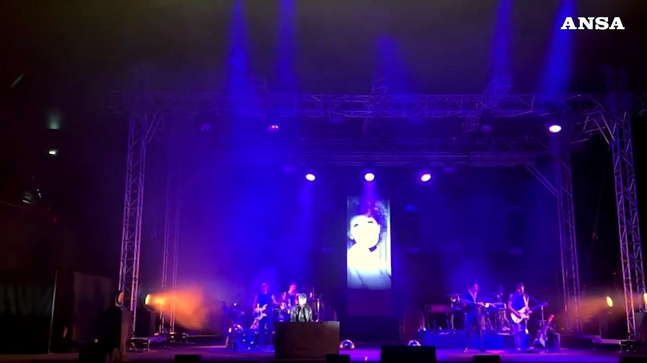 Raf in concerto a Roma: l'omaggio a Ornella Vanoni
