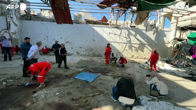 Libano, raid di Israele su un campo profughi palestinese: almeno 14 morti