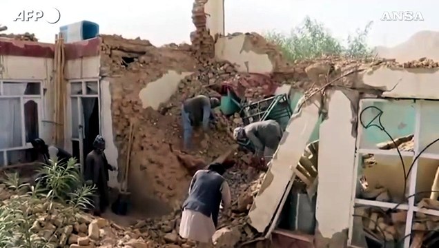 Terremoto in Afghanistan, bilancio di almeno 20 morti e oltre 300 feriti