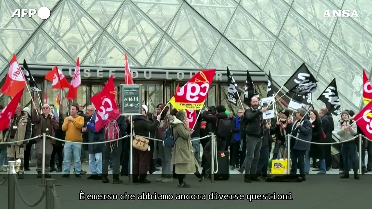 Parigi, sindacati annunciano un'altra giornata di sciopero al Louvre