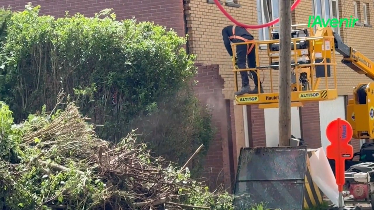 Locataires en colère à la cité Vandeweghe à Engis