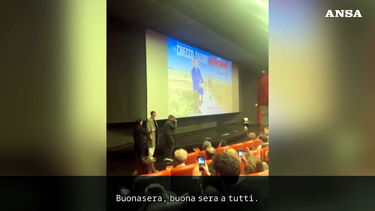 Checco Zalone e l'incursione in un cinema di Bari con Nunziante