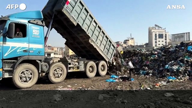 Una bomba a orologeria , tonnellate di rifiuti 'invadono' Gaza City