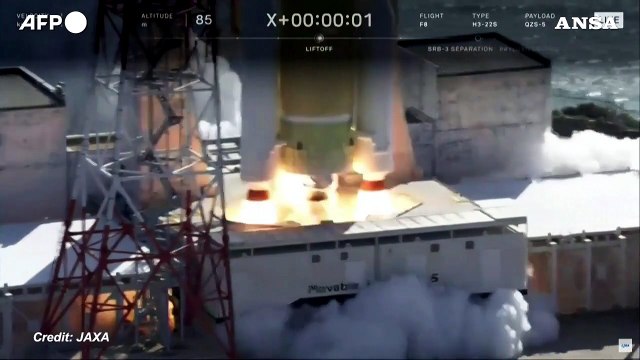 Giappone, lanciato il razzo H3 F8 di nuova generazione con il satellite QZS-5 Michibiki