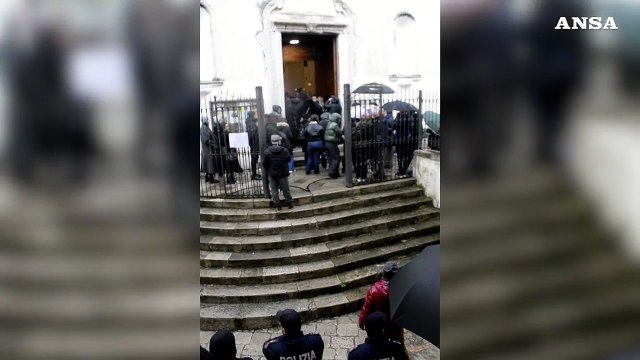 Omicidio di Aurora Livoli, l'ultimo saluto nella chiesa di Monte San Biagio