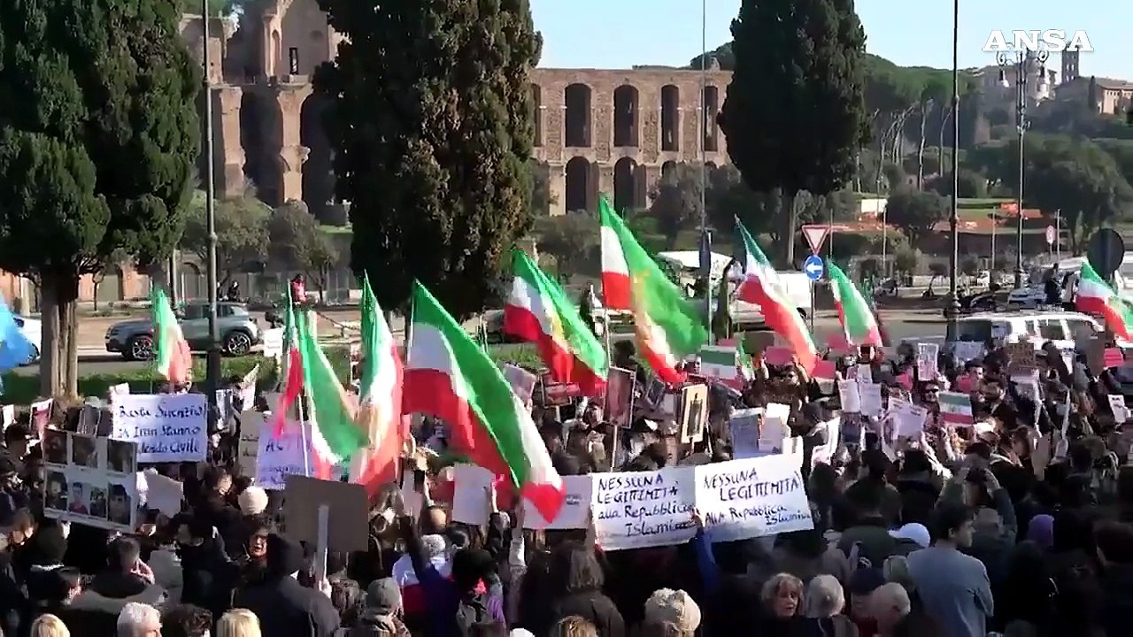 Roma, corteo per il popolo iraniano anti-regime e lo scia'