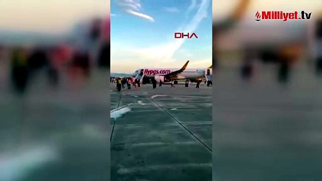 Ankara - İzmir uçağında powerbank alarmı! Yolcular tahliye edildi