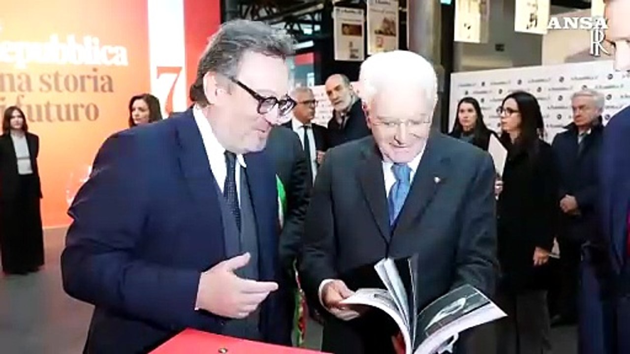 Roma, Mattarella visita la mostra di "Repubblica"