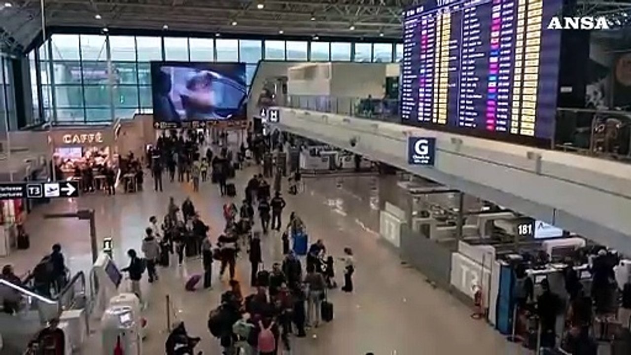 A Fiumicino cancellati 45 voli da e per il Medio Oriente, rafforzata la sicurezza