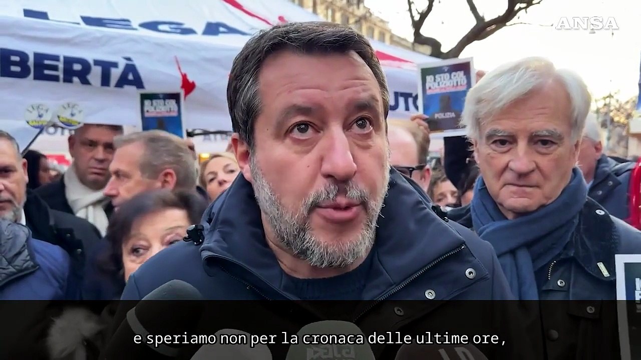 Dl sicurezza, Salvini: "E' sempre piu' urgente, spero arrivi completo in Cdm"