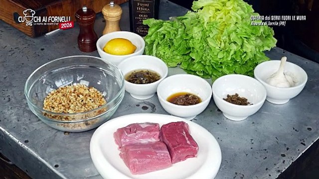 FILETTO DI VITELLO PANATO COTTO NEL LATTE CON SCAROLA RIPASSATA - OSTERIA DEI SERVI FUORI LE MURA | FILETTO DI VITELLO PANATO COTTO NEL LATTE CON SCAROLA RIPASSATA - OSTERIA DEI SERVI FUORI LE MURA