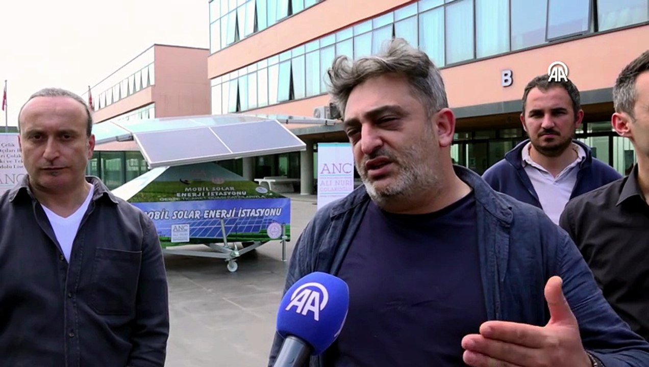 Kocaeli'nin meslek liselilerden afetler için mobil solar enerji istasyonu