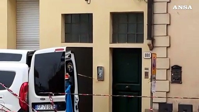 Uomo trovato morto in casa a Firenze, si indaga per omicidio