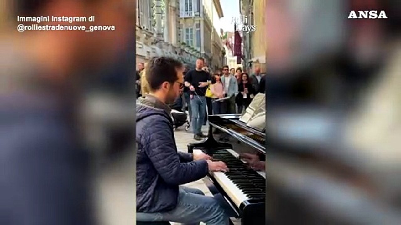 A Genova flash mob tra i Rolli per ricordare Gino Paoli