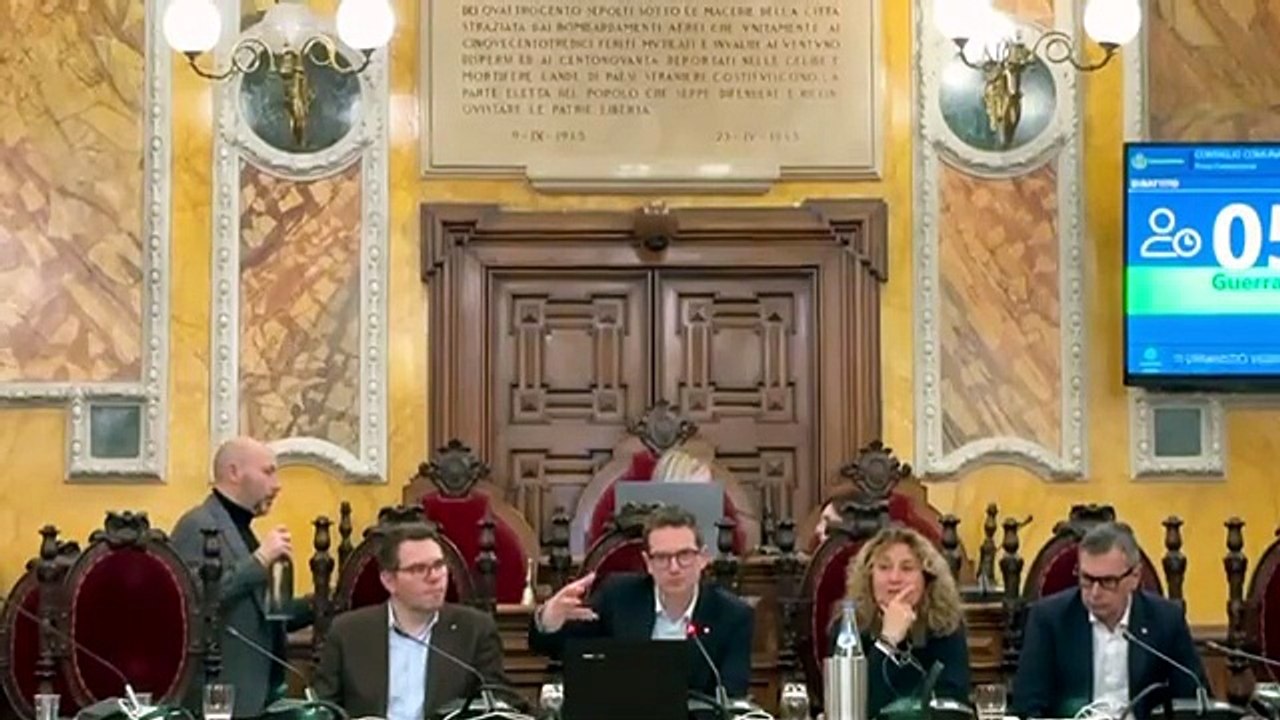 EEUX4867