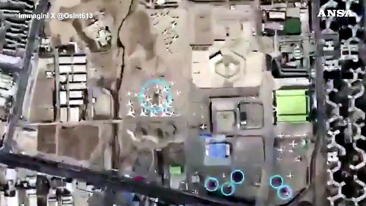 Raid sull'aeroporto di Teheran, sui social le immagini degli aerei distrutti