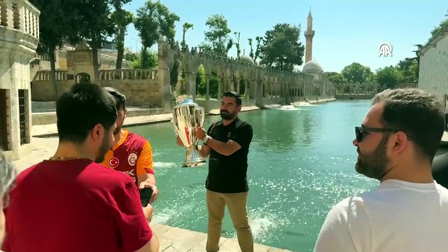 Galatasaray'ın şampiyonluk kupası Balıklıgöl'de | Ajansspor | AA