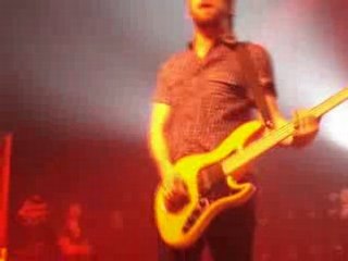 Paramore - Emergency Live