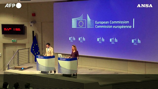 Ue: La navigazione resti libera nello stretto di Hormuz, no a pedaggi