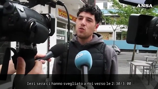 Muore davanti al figlio, parente: Ucciso per aver detto di non gettare bottiglie
