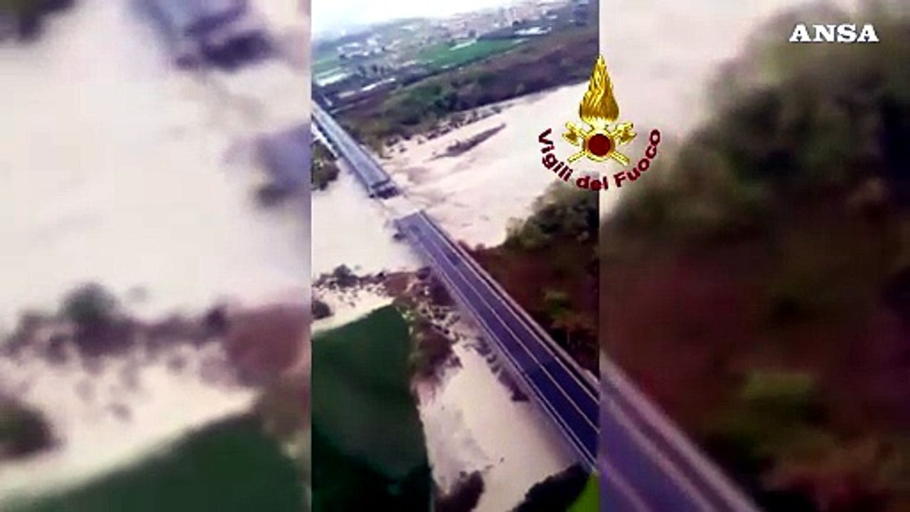 Maltempo in Molise, Ss Adriatica: il ponte sul Trigno crollato visto dall'alto