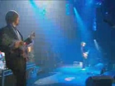 Kaiser Chiefs - Every Day I Love You Less And Less Electric