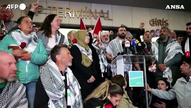Flotilla, 59 attivisti arrestati da Israele sbarcati a Istanbul